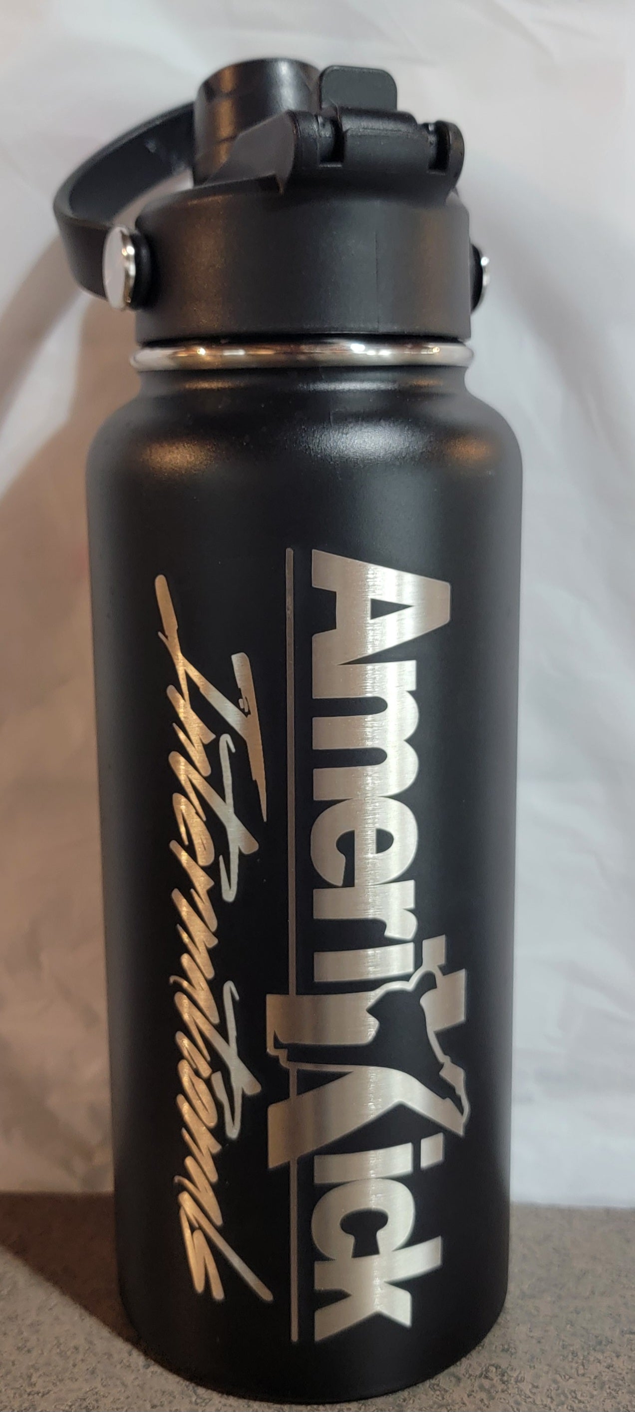 30oz AmeriKick Internationals Water Jug